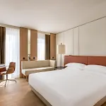 Hotel Marriott West 4*