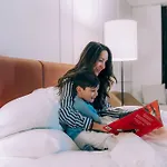 Marriott West Hotel 4*