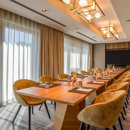 Hotel Marriott West 4*