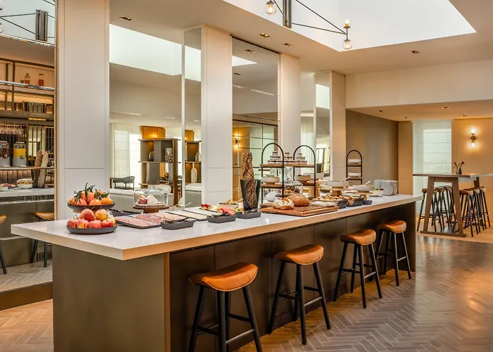 Marriott West