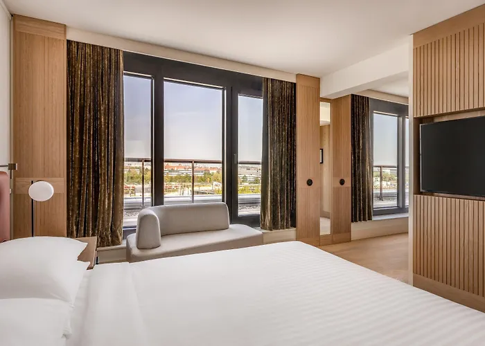 فندق Marriott West