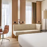 Marriott West ホテル 4*