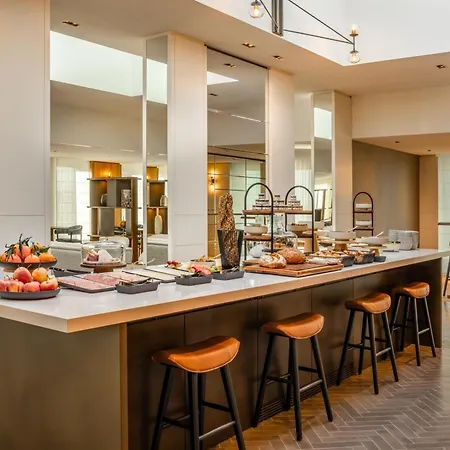Otel Marriott West 4*