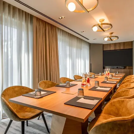 Otel Marriott West