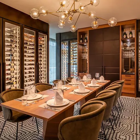Hotel Marriott West 5*