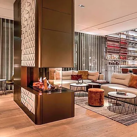 Marriott West