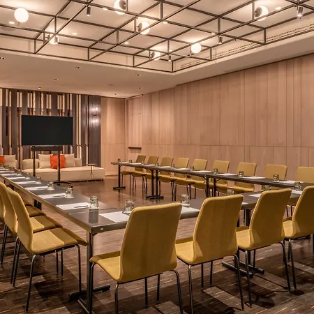 Szálloda Marriott West 5*