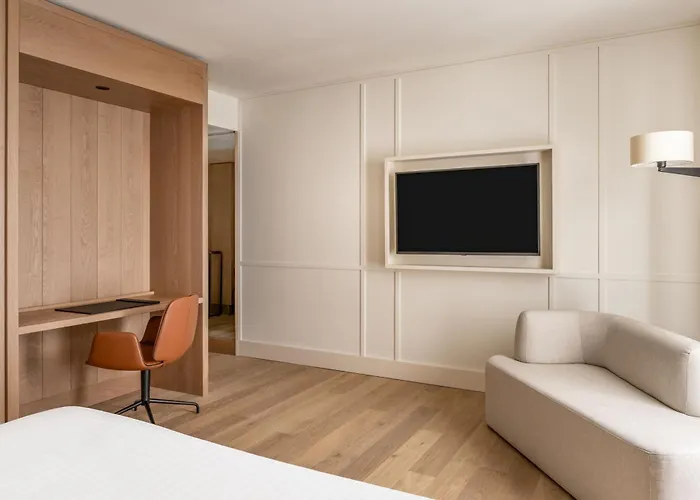Marriott West 4*