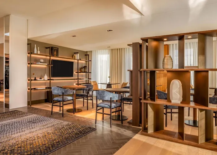فندق Marriott West