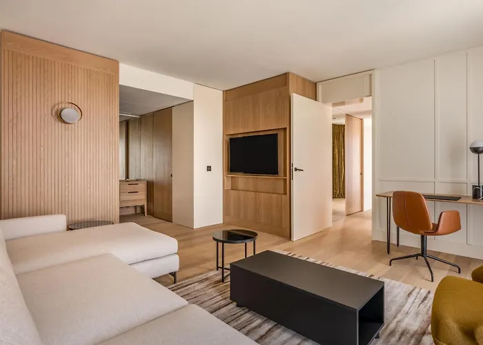 Marriott West