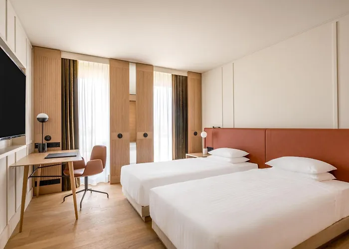 Marriott West فندق 4*