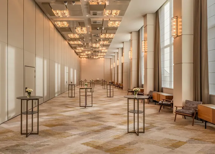 Marriott West 4*