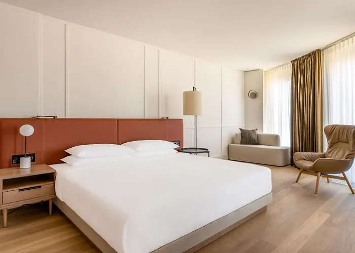 מלון Marriott West