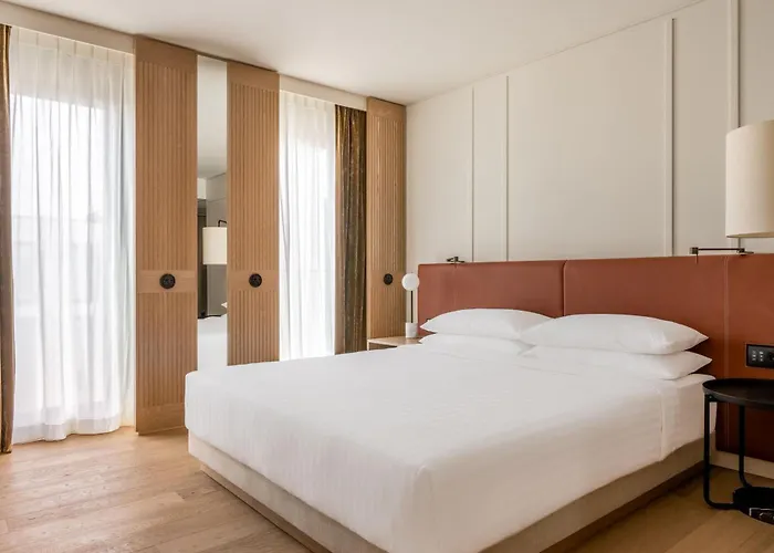 Marriott West מלון 4*