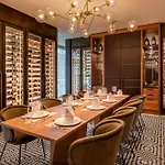 Hotel Marriott West 4*