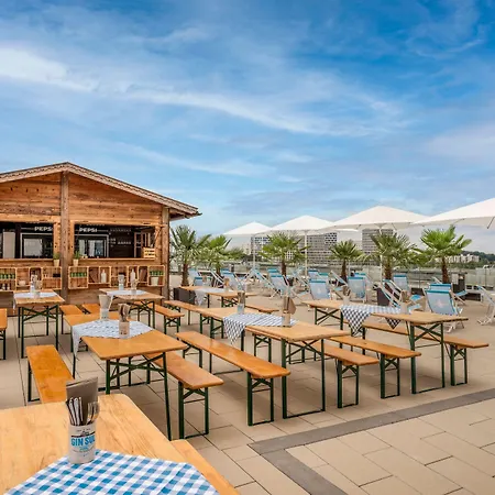 Marriott West فندق